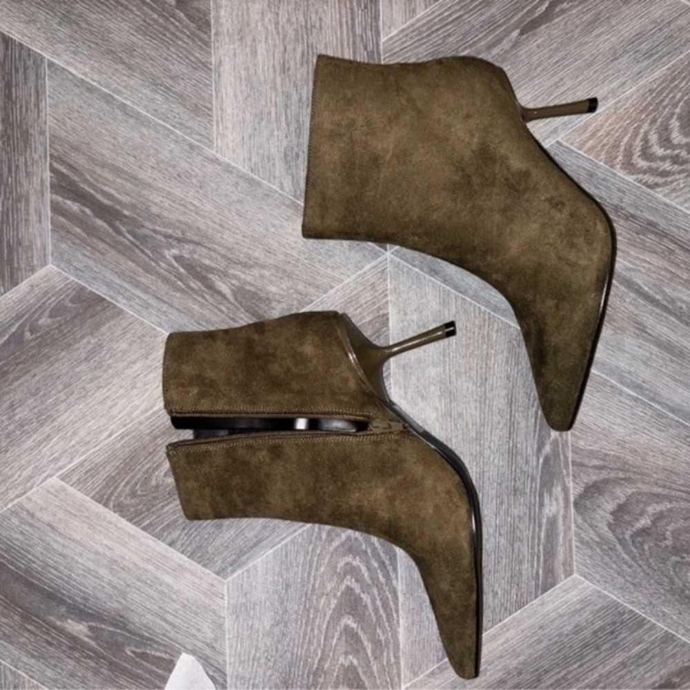 Pretty Bird Olive Suede Heeled Boots
